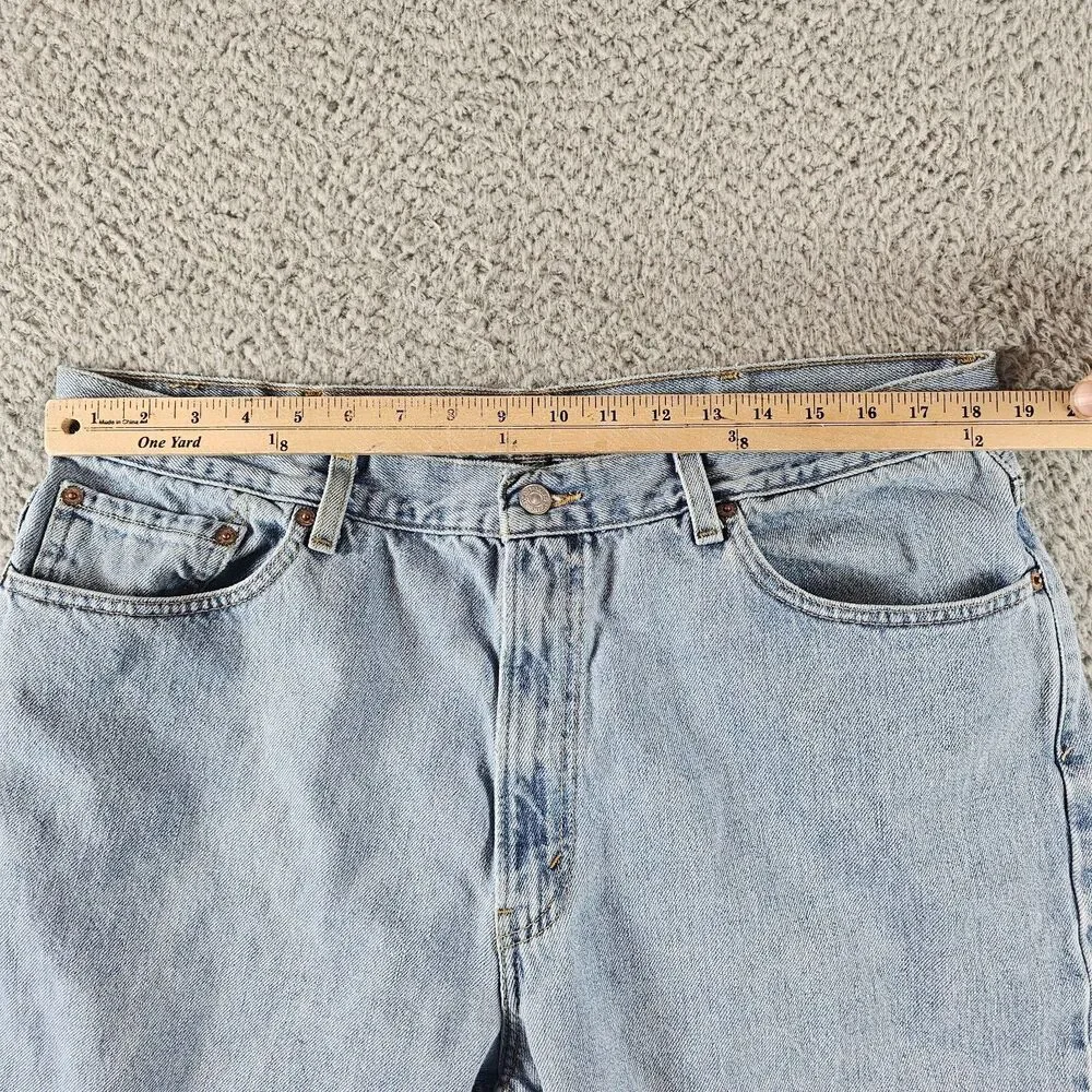 Vintage Levis 550 Jeans Mens 37x31* Blue Denim Light Wash Relaxed Tapered Y2K